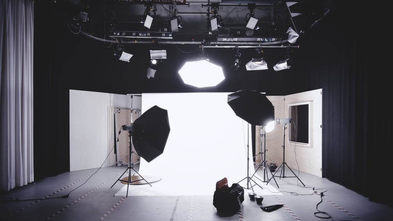 studio-lights